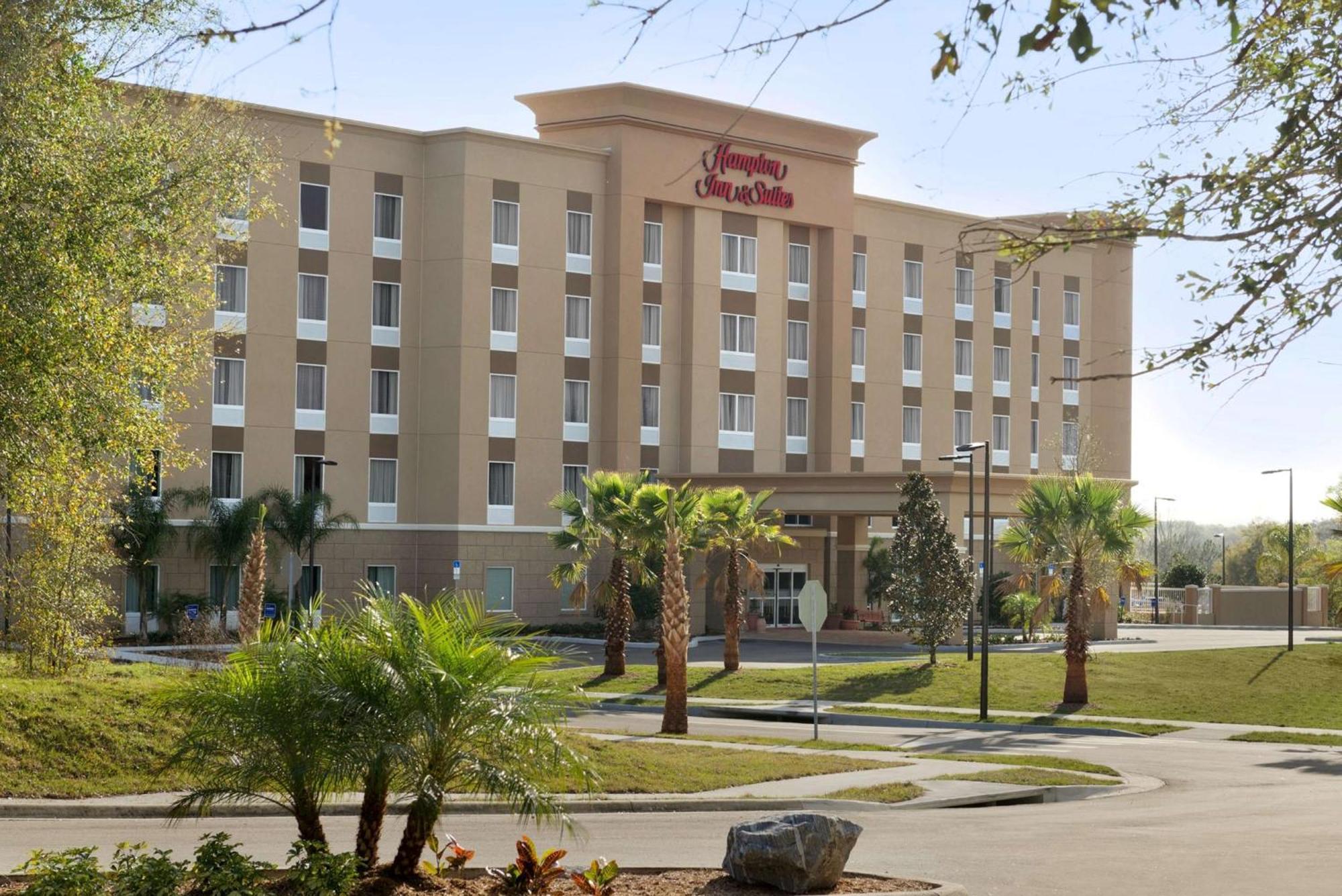 Hampton Inn & Suites - Deland Exterior photo